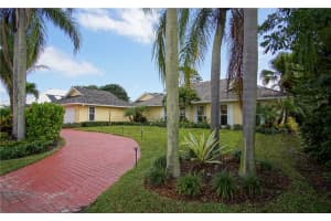 3711 SE Clubhouse Pl, Stuart, FL 34997, Sold 02/19/21
