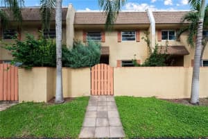 7175 Nova Dr, Davie, FL 33317, Sold 03/05/21