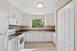 7175 Nova Dr, Davie, FL 33317, Sold 03/05/21