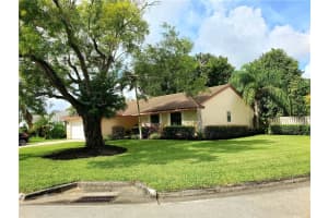 11201 NW 45th St, Coral Springs, FL 33065, Sold 01/04/21