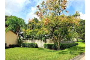 11201 NW 45th St, Coral Springs, FL 33065, Sold 01/04/21