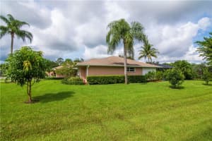 2930 3rd St SW, Vero Beach, FL 32968, Sold 11/24/20