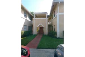 10036 Twin Lakes Dr, Coral Springs, FL 33071, Sold 03/12/21