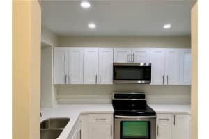 8209 Fairway Rd, Sunrise, FL 33351, Sold 12/30/20