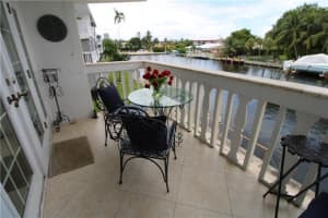 460 Paradise Isle Blvd, Hallandale Beach, FL 33009, Sold 06/25/21