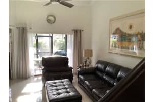 8462 NW 78th Ct, Tamarac, FL 33321, Sold 11/24/20