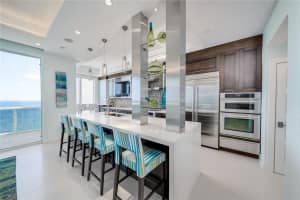 4240 Galt Ocean Dr APT 2504, Fort Lauderdale, FL 33308, Sold 01/22/21