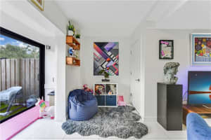 259 City View Dr, Fort Lauderdale, FL 33311, Sold 02/16/21