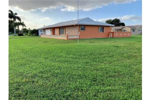 9511 NW 80th St, Tamarac, FL 33321, Sold 12/28/20