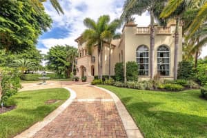 1300 E Lake Dr, Fort Lauderdale, FL 33316, Sold 02/11/21