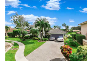 9695 W Lake Ct, Boca Raton, FL 33434, Sold 12/03/20