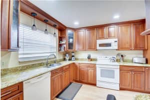 9024 Pine Springs Dr, Boca Raton, FL 33428, Sold 12/07/20