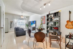 5263 Jamboree Pl, Margate, FL 33063, Sold 12/03/20