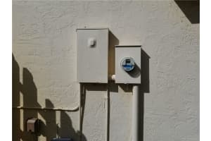 9204 NW 53rd St, Sunrise, FL 33351, Sold 12/07/20