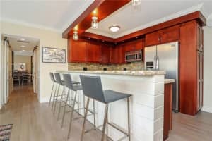 1000 SE 4th St APT 320, Fort Lauderdale, FL 33301, Sold 06/14/21