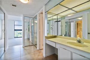 3731 N Country Club Dr, Aventura, FL 33180, Sold 01/25/21