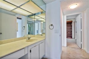 3731 N Country Club Dr, Aventura, FL 33180, Sold 01/25/21