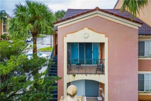 7920 N Nob Hill Rd, Tamarac, FL 33321, Sold 01/13/21
