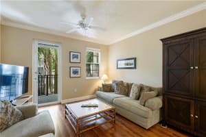 533 NE 3rd Ave, Fort Lauderdale, FL 33301, Sold 02/17/21