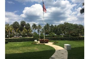 2840 N Ocean Blvd, Fort Lauderdale, FL 33308, Sold 01/29/21