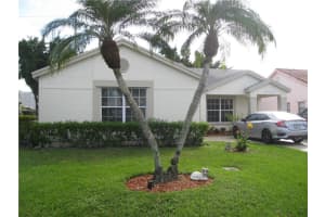 10710 NW 70th St, Tamarac, FL 33321, Sold 01/26/21