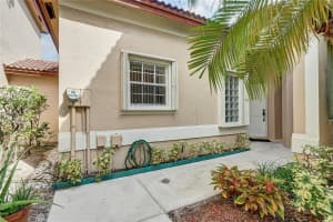 16245 Emerald Cove Rd, Weston, FL 33331, Sold 02/17/21