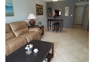 7900 NW 50th St, Lauderhill, FL 33351, Sold 01/15/21