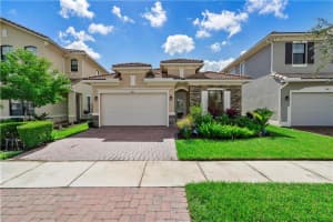 9074 NW 39th St, Coral Springs, FL 33065, Sold 12/17/20