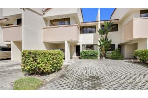 1608 Cypress Pointe Dr, Coral Springs, FL 33071, Sold 12/30/20