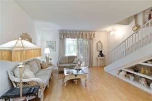 770 Sorrento Dr, Weston, FL 33326, Sold 01/04/21