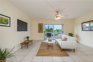 1831 NE 38th St, Fort Lauderdale, FL 33308, Sold 12/31/20