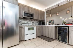 5204 W Lakes Dr, Deerfield Beach, FL 33442, Sold 12/31/20