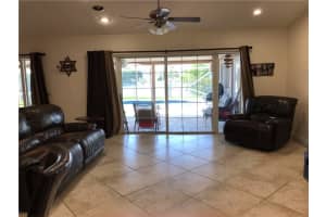 9520 NW 46th St, Sunrise, FL 33351, Sold 01/19/21
