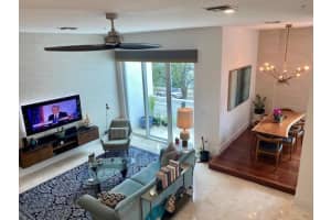 311 NE 7th St, Fort Lauderdale, FL 33304, Sold 12/28/20