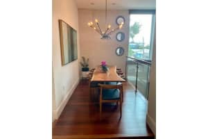 311 NE 7th St, Fort Lauderdale, FL 33304, Sold 12/28/20