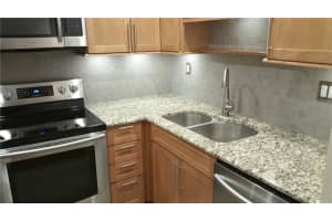 3040 NE 16th Ave, Oakland Park, FL 33334, Sold 04/01/21