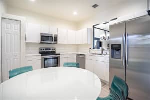 5541 NW 90th Ave, Sunrise, FL 33351, Sold 12/30/20