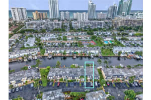 922 NE 25th Ave, Hallandale Beach, FL 33009, Sold 04/05/21