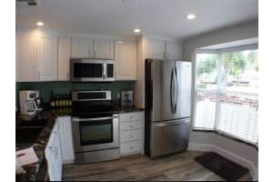 828 Jeffery St, Boca Raton, FL 33487, Sold 01/11/21