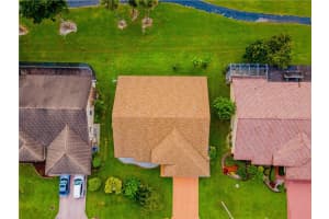 8514 NW 82nd St, Tamarac, FL 33321, Sold 01/12/21
