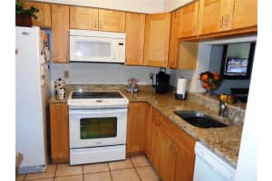 7320 Amberly Ln, Delray Beach, FL 33446, Sold 12/17/20