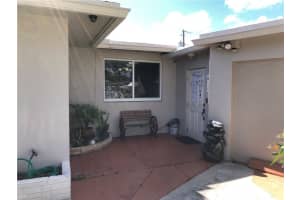 2570 NE 215th St, Miami, FL 33180, Sold 01/27/22