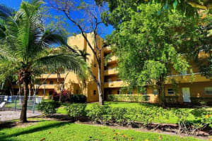 4121 Stirling Rd, Davie, FL 33314, Sold 12/17/20