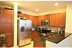 203 Las Brisas Cir, Weston, FL 33326, Sold 01/14/21
