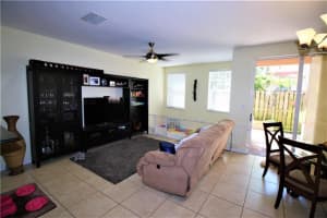 203 Las Brisas Cir, Weston, FL 33326, Sold 01/14/21