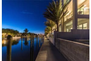 242 Garden Ct, Lauderdale-By-The-Sea, FL 33308, Sold 11/18/22