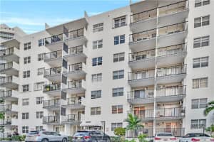 3000 Riomar St, Fort Lauderdale, FL 33304, Sold 05/27/21