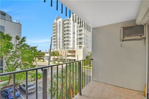 3000 Riomar St, Fort Lauderdale, FL 33304, Sold 05/27/21