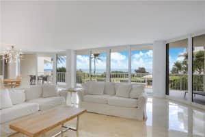 2770 S Ocean Blvd, Palm Beach, FL 33480, Sold 04/29/21