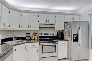 814 Hill Dr, West Palm Beach, FL 33415, Sold 12/15/20